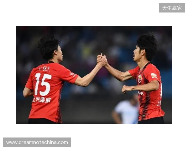 半场-玉昆暂3-0泰山 奥斯卡双响卡约闪击克雷桑中框+失误被断 半场-玉昆暂3-0泰山 奥斯卡双响卡约闪击克雷桑中框+失误被断